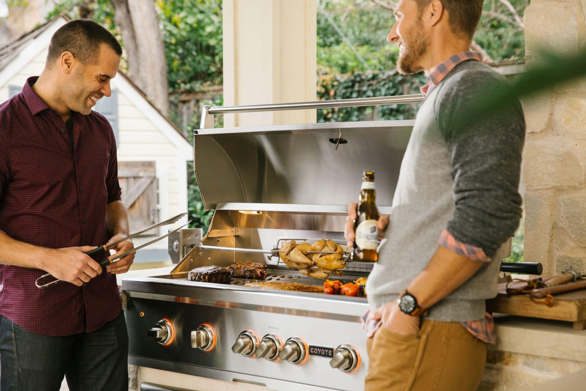 Friends Talking Over S-Series Built-In Grill
